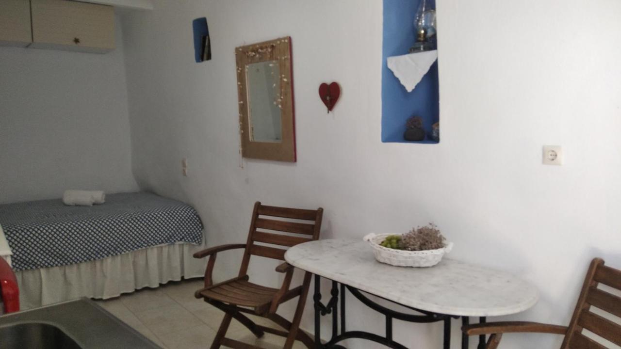 Traditional Renovated House In The Centre Of 아나피 외부 사진